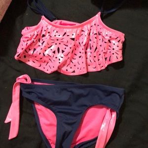 Justice 2 piece swim suit ❤️👀